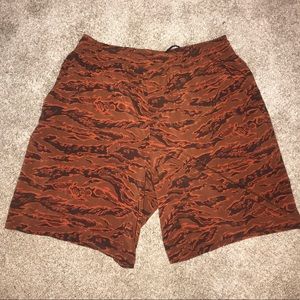 Lululemon Pacebreaker